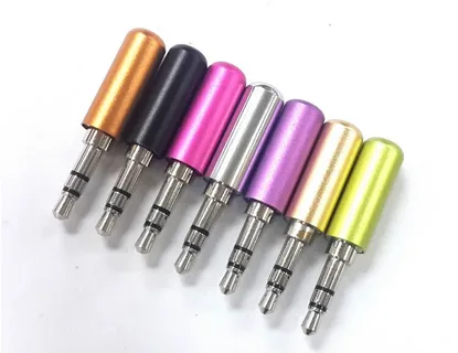 Plug Audio 3.5 mm diferentes colores