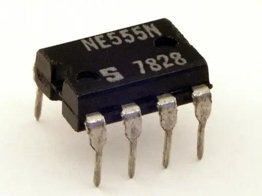 Circuito Integrado 555 | NE555P 